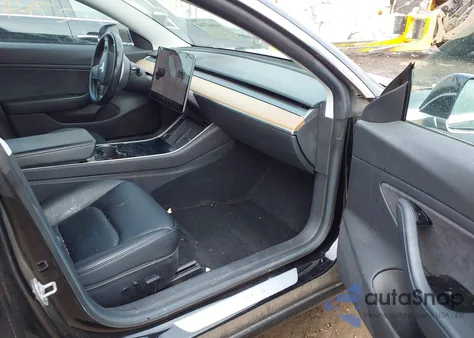 2019 Tesla Model 3 Long Range/Performance from USA, damaged, VIN 5YJ3E1EB7KF384801